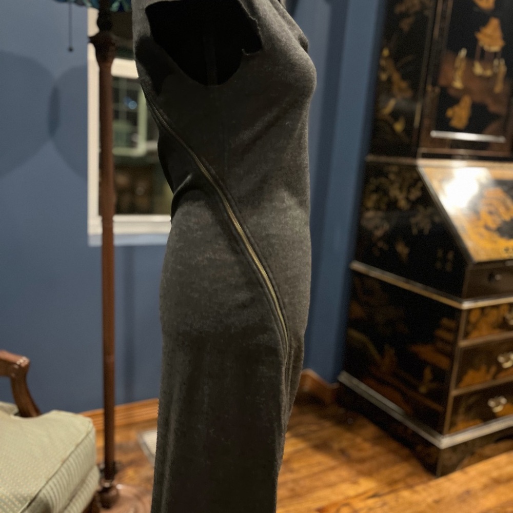 Helmut Lang for BARNEY’s Minimal Tailored dress, zippered M
Charcoal - Picture 4 of 7